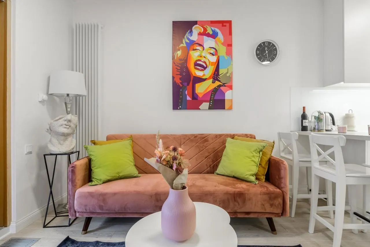 Lumina Luxury Apartments In Mennica Residence Varsovia Polonia