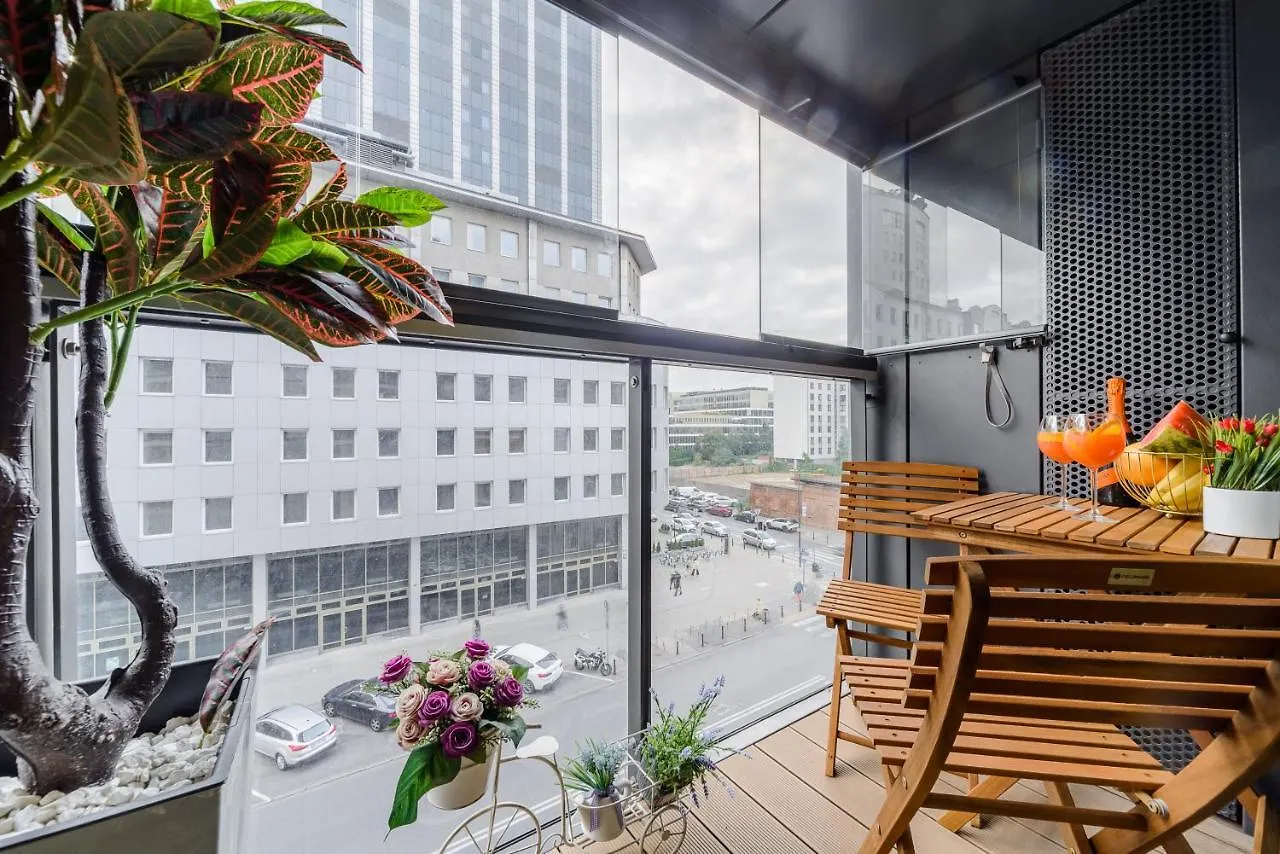 Lumina Luxury Apartments In Mennica Residence Varsovia Apartahotel