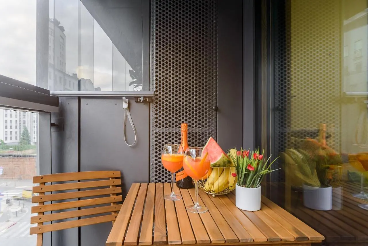 ***** Apartahotel Lumina Luxury Apartments In Mennica Residence Varsovia Polonia