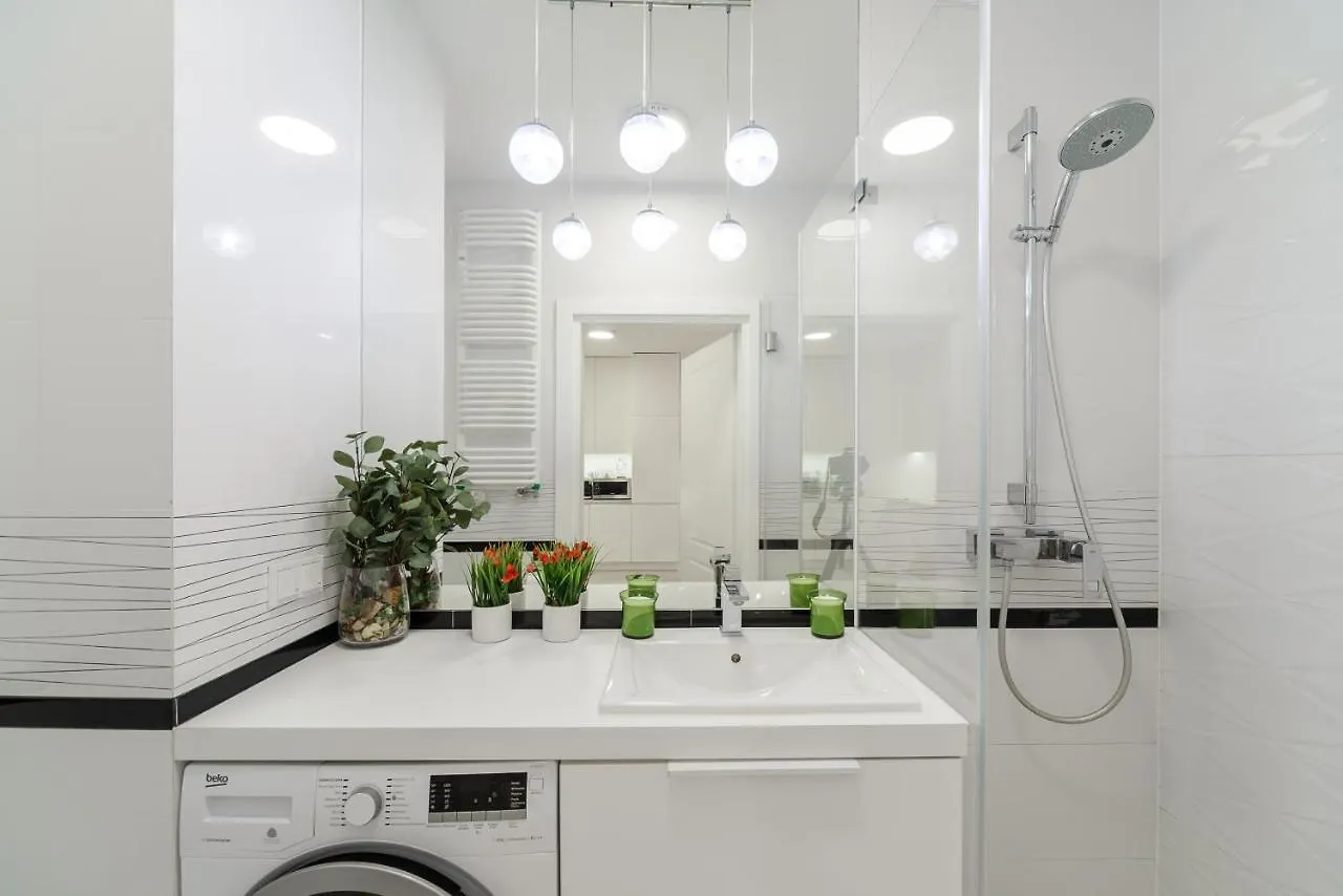 Lumina Luxury Apartments In Mennica Residence Varsovia