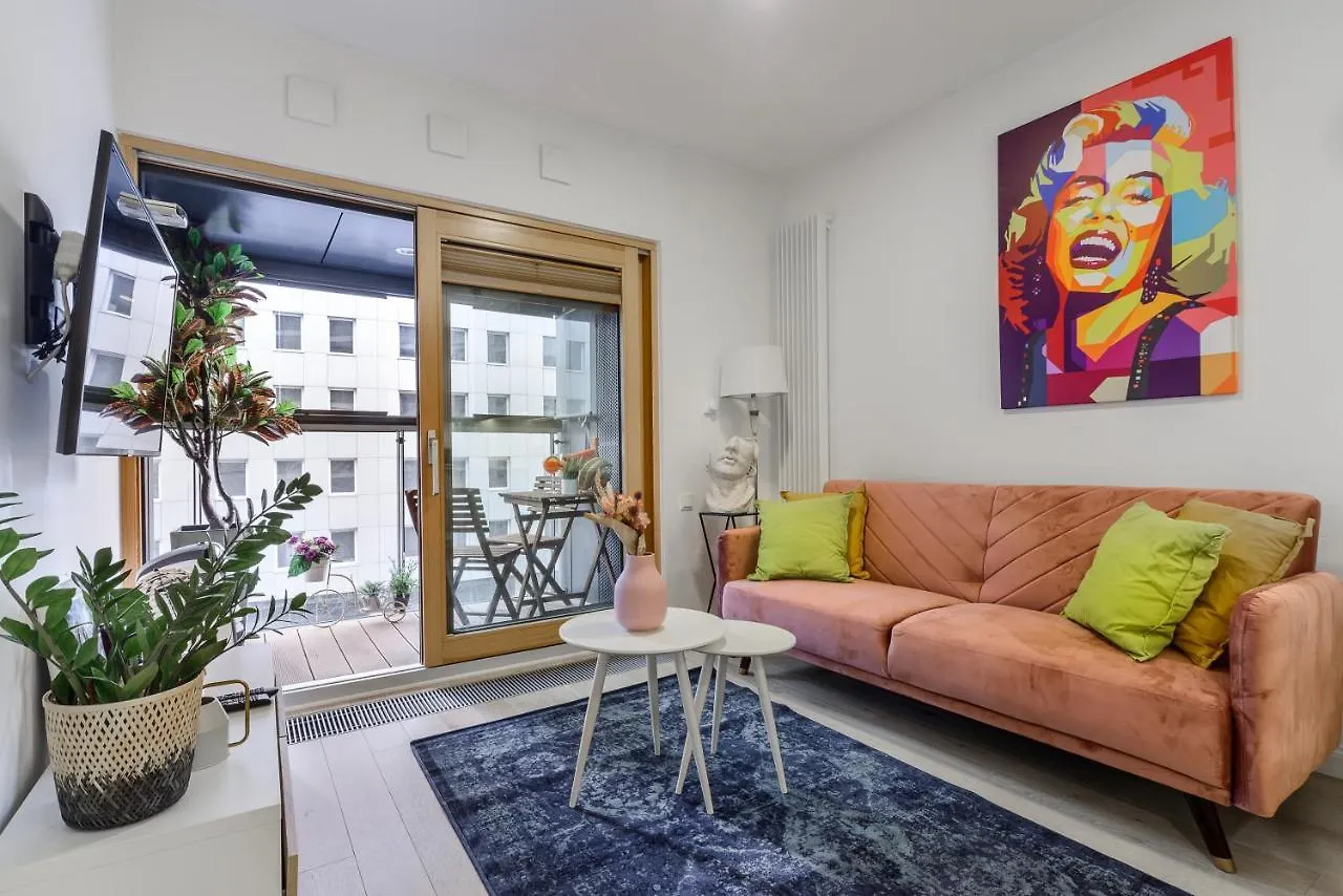 Lumina Luxury Apartments In Mennica Residence Varsovia