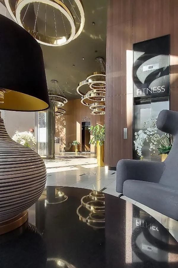 Lumina Luxury Apartments In Mennica Residence Varsovia