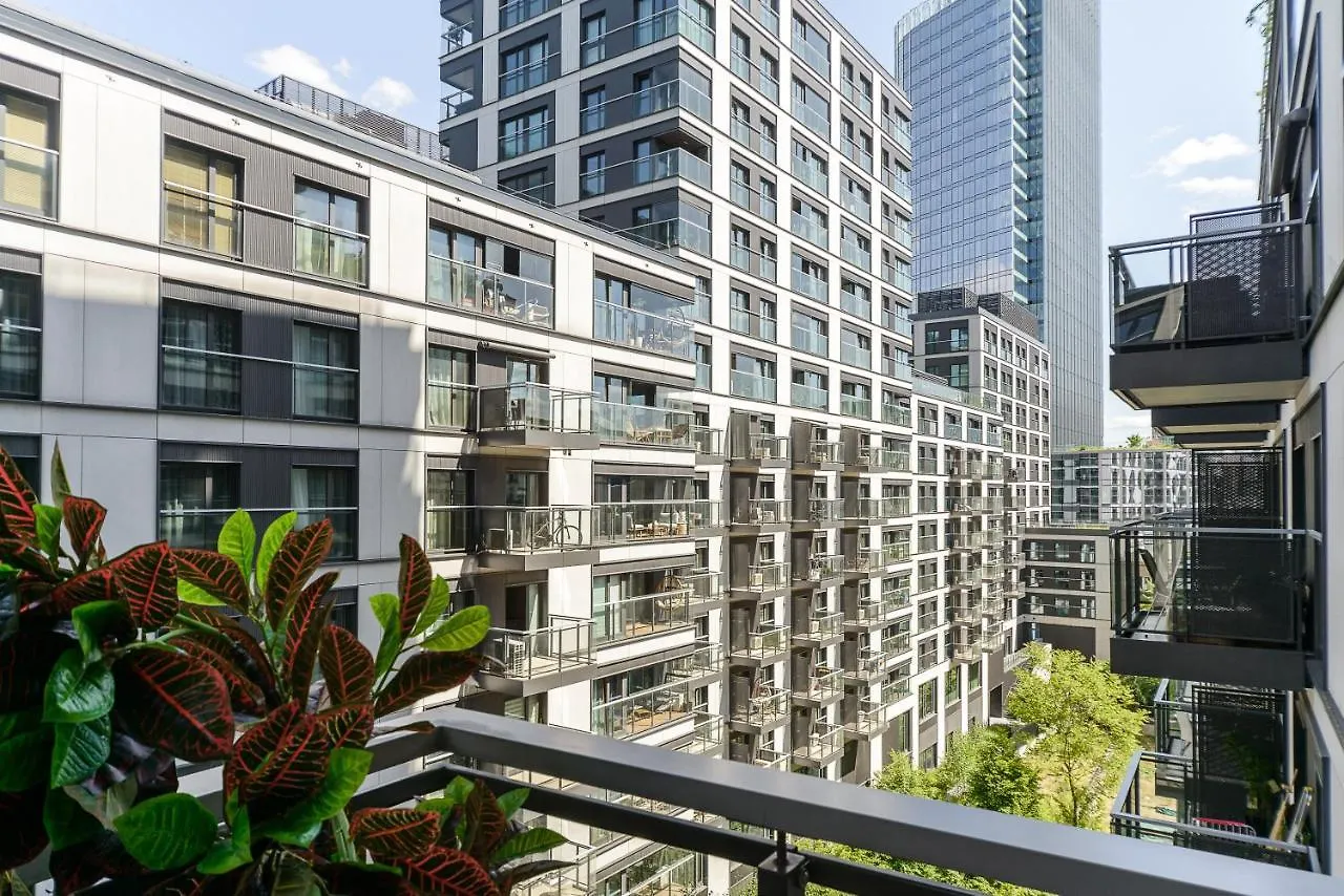 아파트호텔 Lumina Luxury Apartments In Mennica Residence 바르샤바
